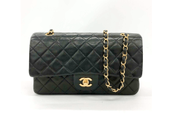 シャネル マトラッセ Wフラップチェーンバッグ ラムスキン