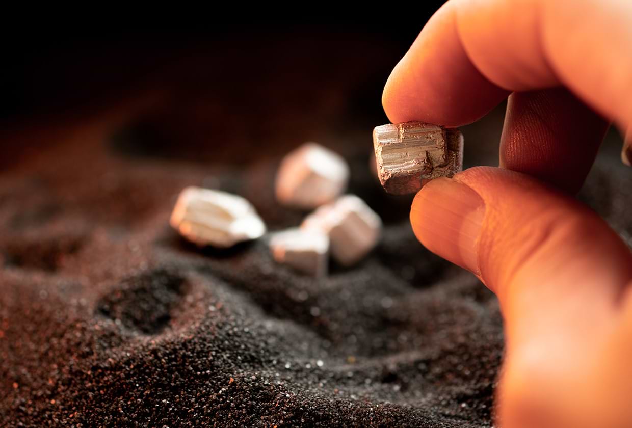 金】と【プラチナ】いまの希少価値とは？どっちが高い？ ｜最新相場で高価買取なら『大吉』