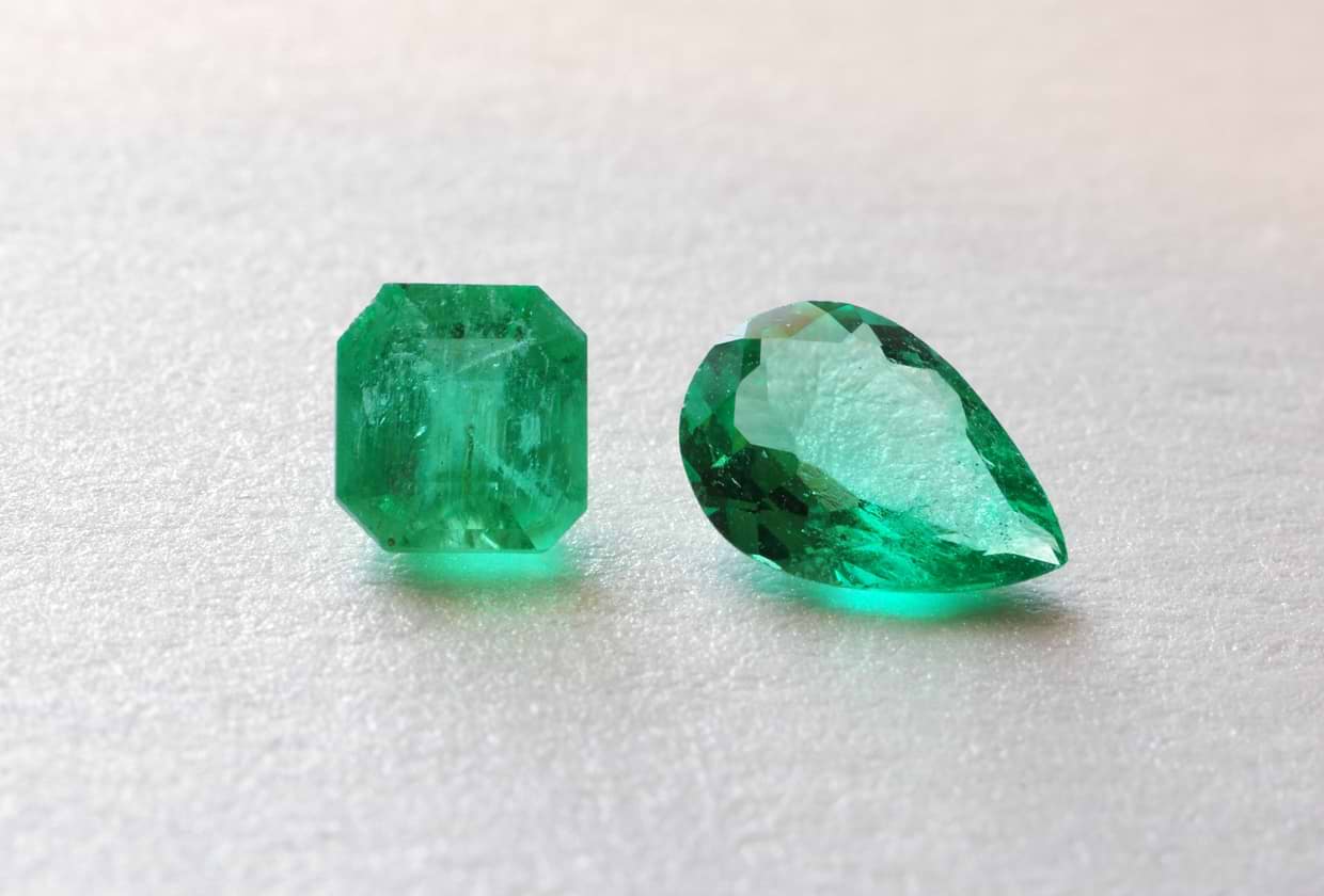 必見！】エメラルドの本物・偽物とは！？簡単な見分け方プロが教えます 