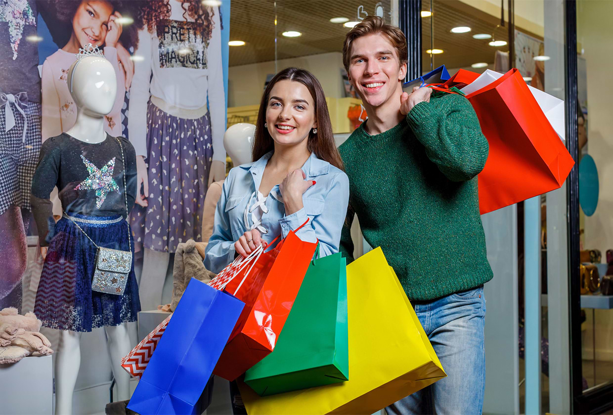 ブランドの買い物でもらえる紙袋はステータス!?紙袋だけでも買う人が 