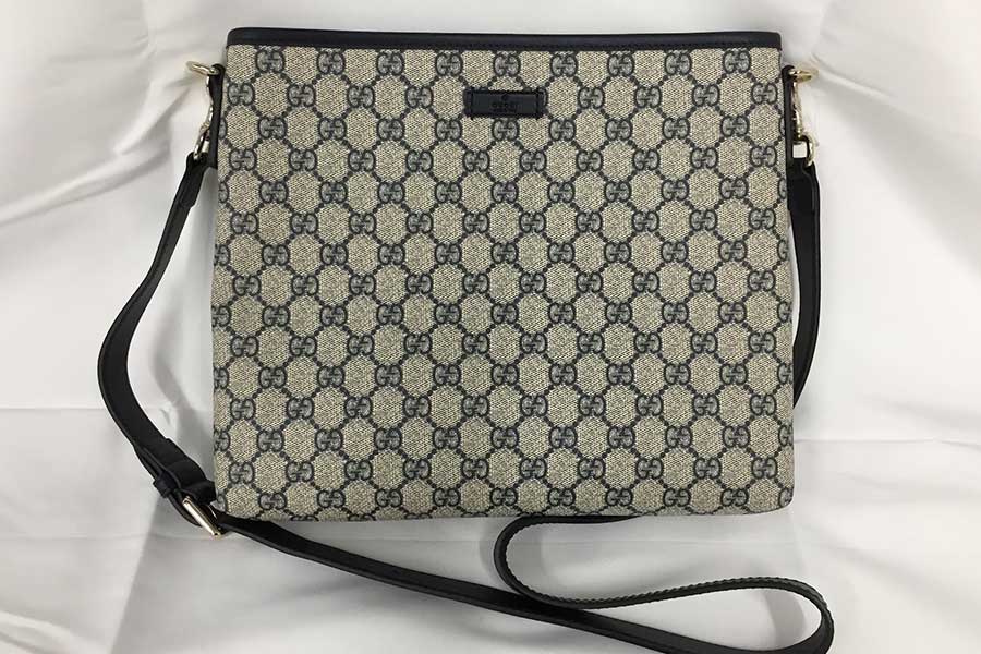 グッチ　ショルダーバック GGスプリーム 388924/325040