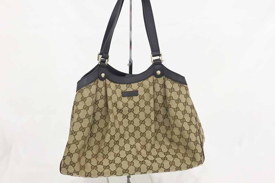 グッチ　GGキャンバス ショルダーバッグ 388919