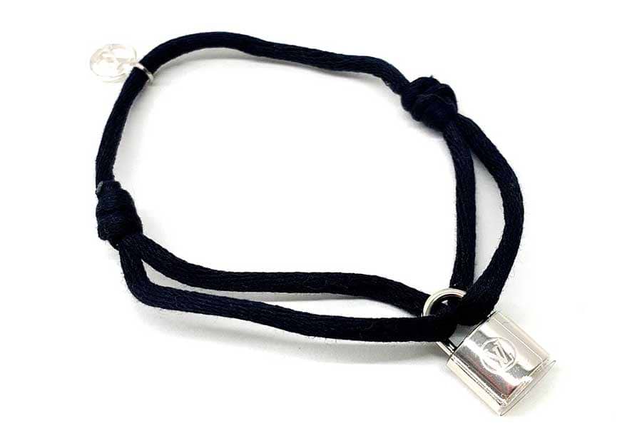 ルイ・ヴィトン シルバーロックイット ドゥドゥ ルイ　Q05173