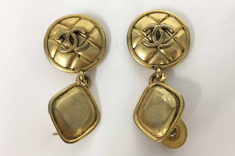 シャネルピアス　新品 最終金額 シャネル CHANEL ピアス ココマーク CCマーク ゴールド