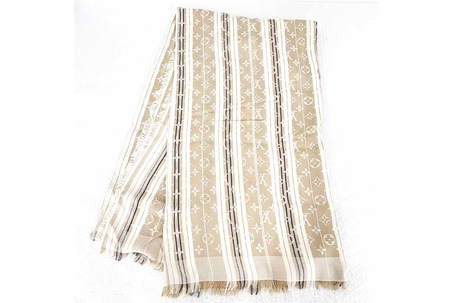 ルイ・ヴィトン モノグラムアンプランドストール