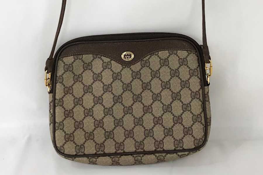 グッチ　ショルダーバッグ　97.02.068
