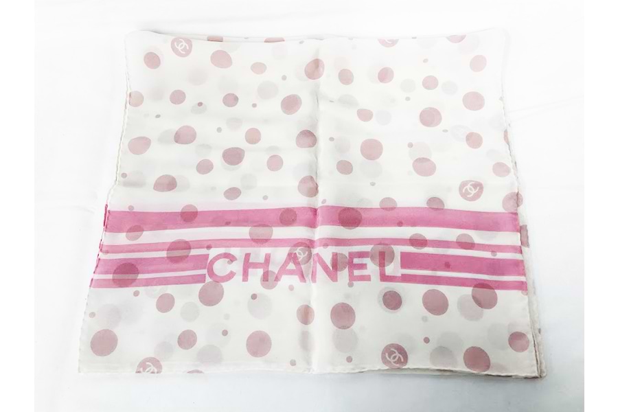 シャネル スカーフ 水玉
