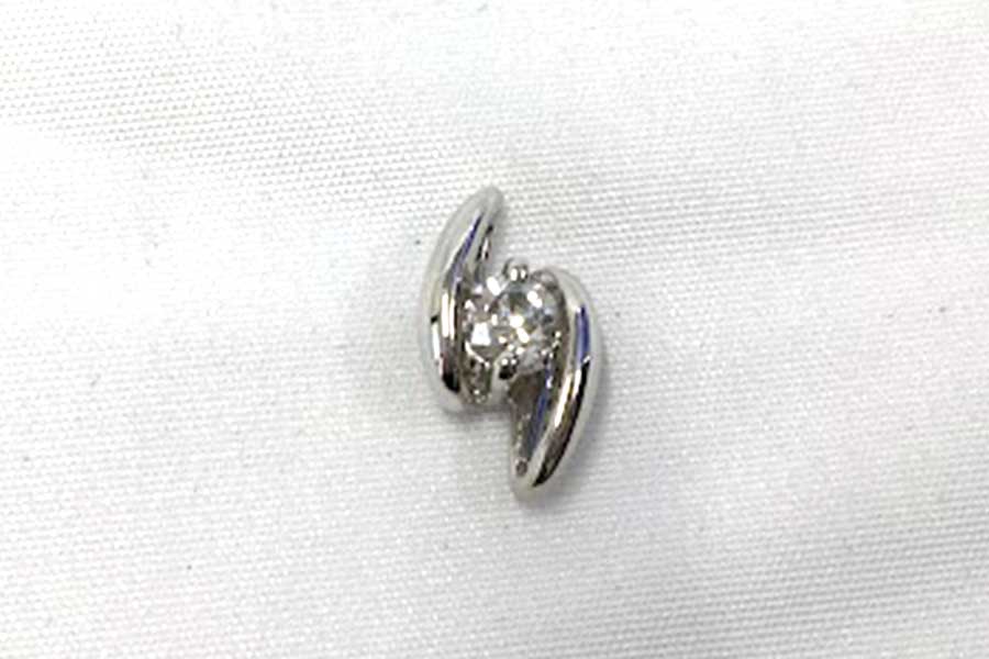 Pt900ネックレストップ　D0.2ct