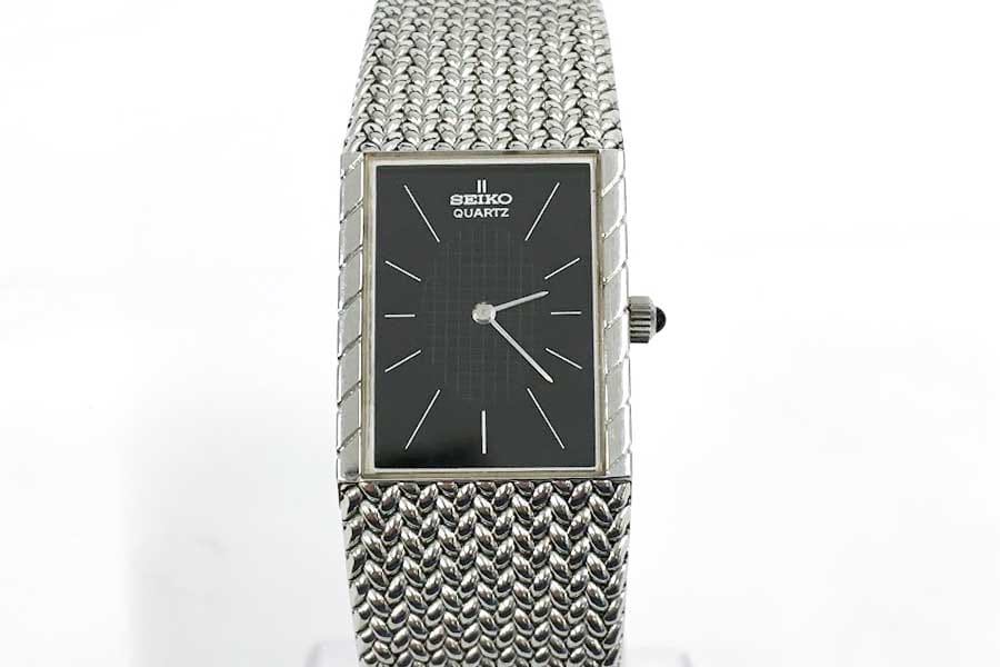 セイコー 黒文字盤 16-5520 QUARTZ