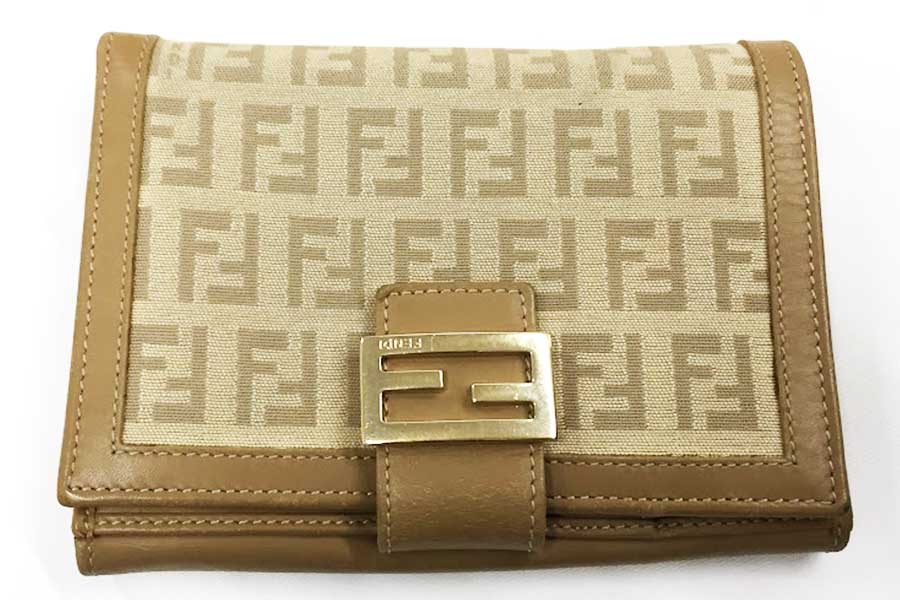 フェンディ ズッカ　　財布
