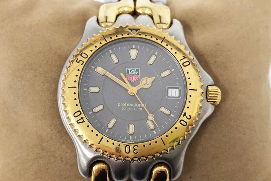 タグホイヤー プロフェッショナル200 WG1120-KO クォーツ