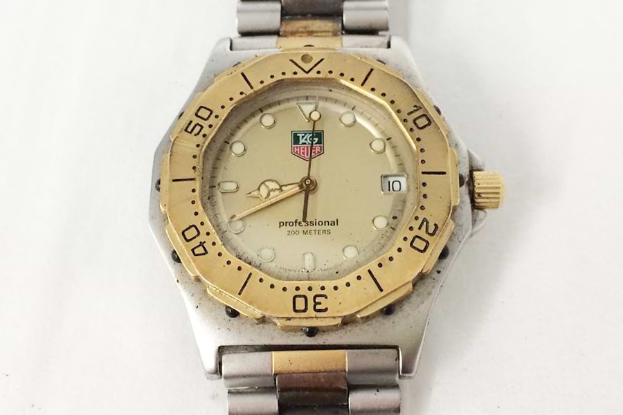 タグホイヤー プロフェッショナル クオーツ 935.406