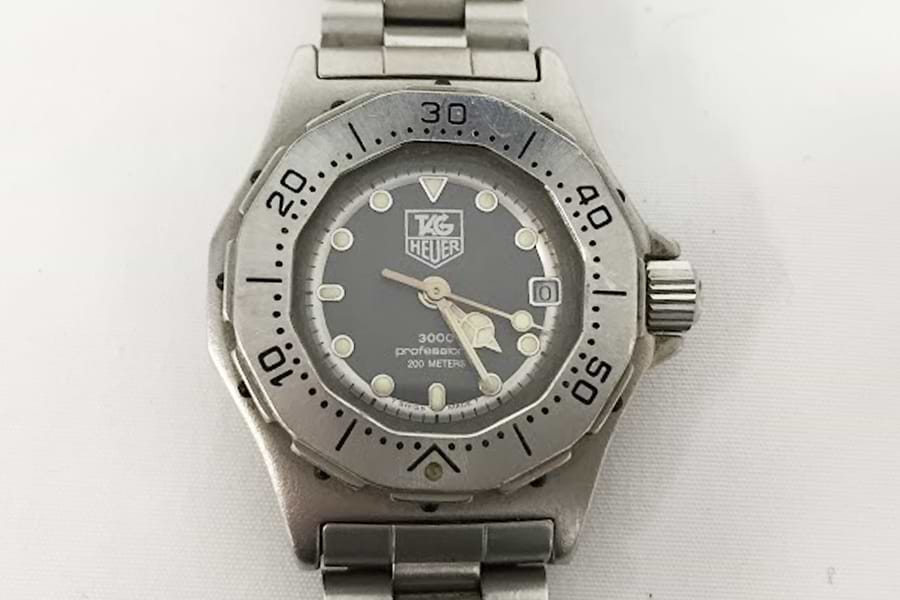 タグホイヤー プロフェッショナル 3000