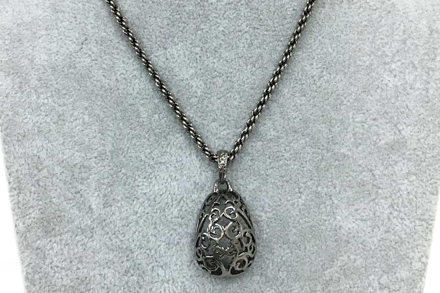 サンローラン　ネックレス　黒