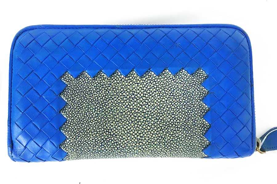 ボッテガヴェネタ イントレチャート ラウンドファスナー 財布