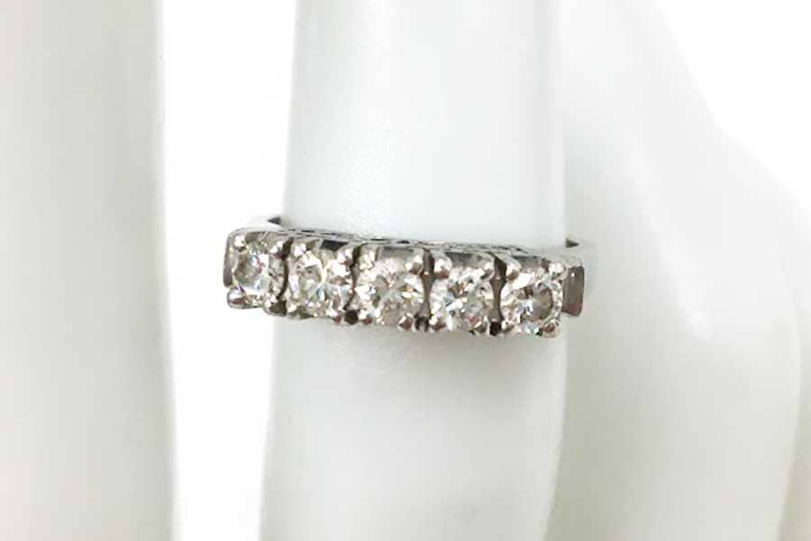 Pt900石付きリング0.25ct　