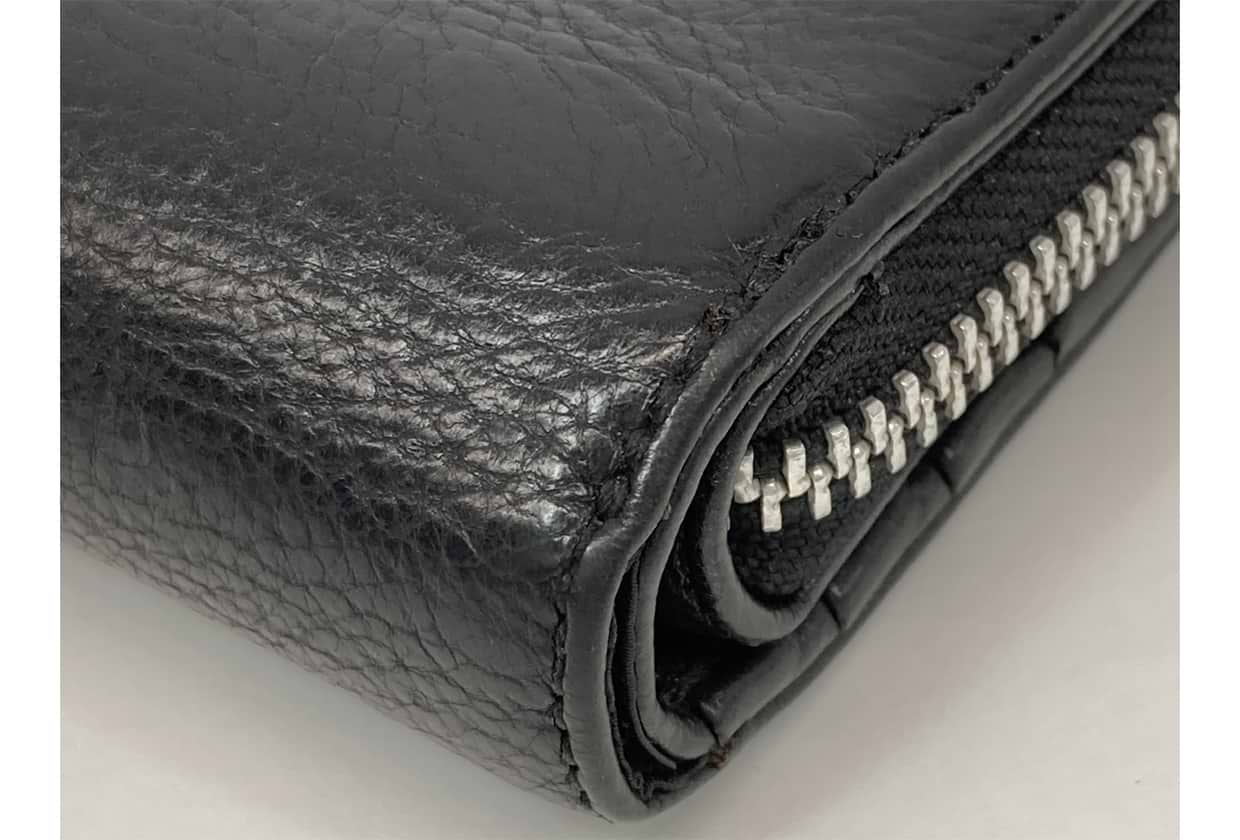 クロムハーツの革財布の人気とお手入れ方法 ｜最新相場で高価買取なら 