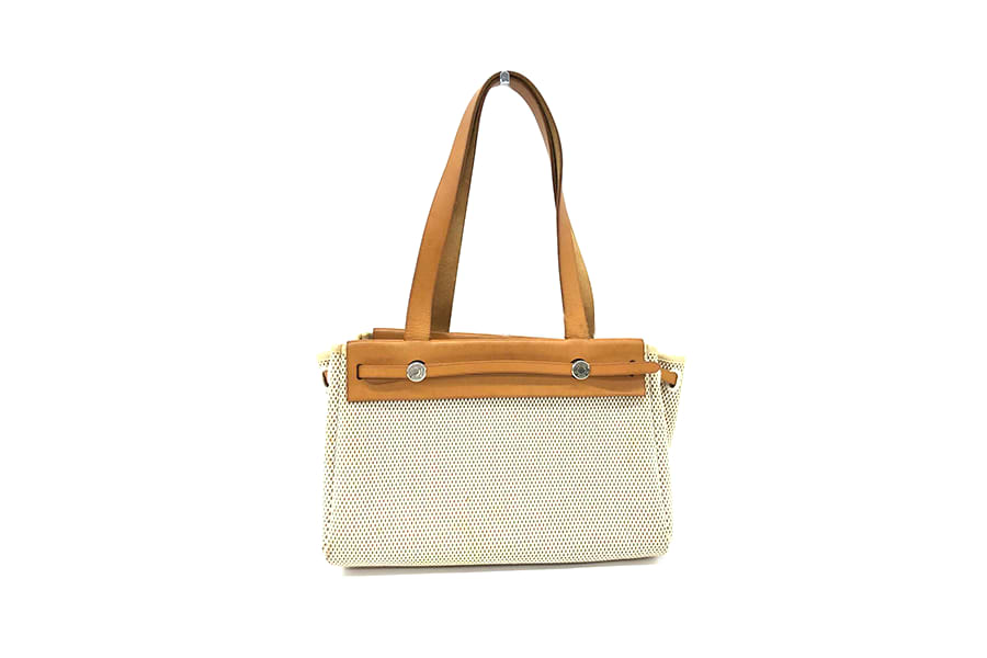 エルメス エールバッグ カバスPM の買取実績｜最新相場で高価買取なら  