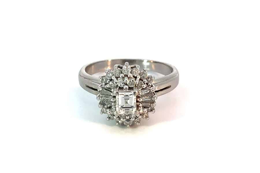 リング Pt900 約11号 ダイヤ0.31ct ダイヤ0.44ct の買取実績｜最新相場 