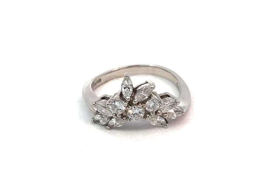 【1円～最落なし ★ 豪華 】 天然ダイヤモンド　0.74ct pt900 一文字 新品仕上げ済み リング /F3966 0.74ctの値段と価格推移は？｜13件の売買データから0.74ctの価値が