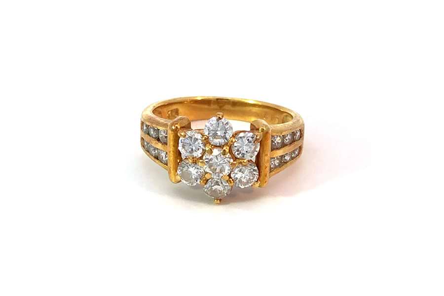 リング K18 約8号 ダイヤ1.10ct の買取実績｜最新相場で高価買取なら 