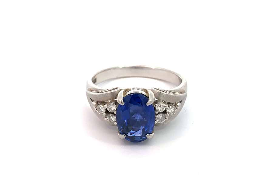 リング Pt900 約12号 ブルーサファイア2.29ct ダイヤ0.14ct の買取実績 