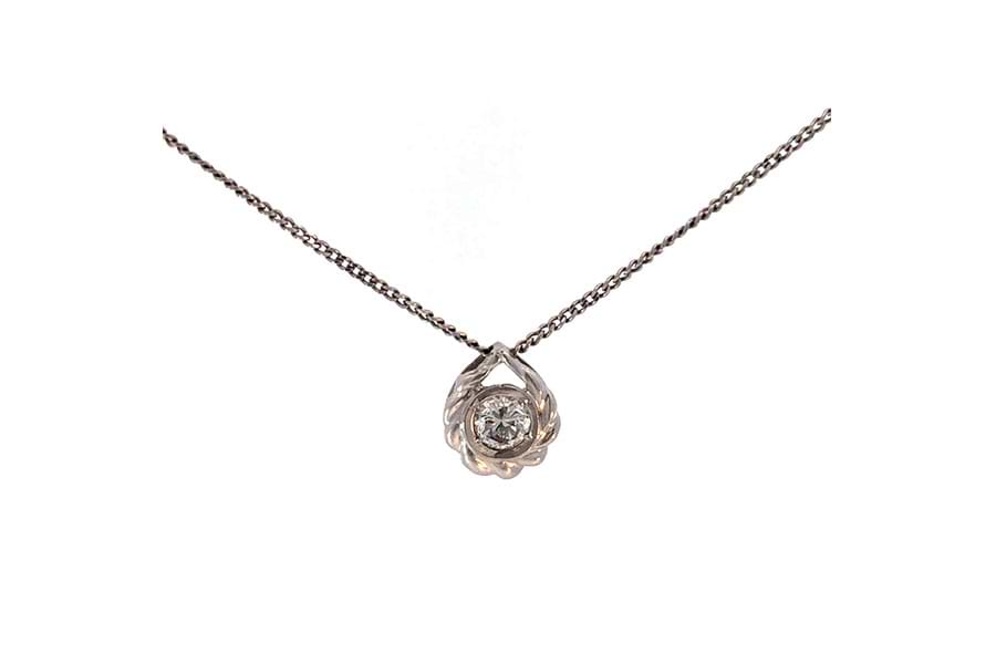 ネックレス Pt850,PM900 全長約40.2cm ダイヤ0.43ct の買取実績｜最新 