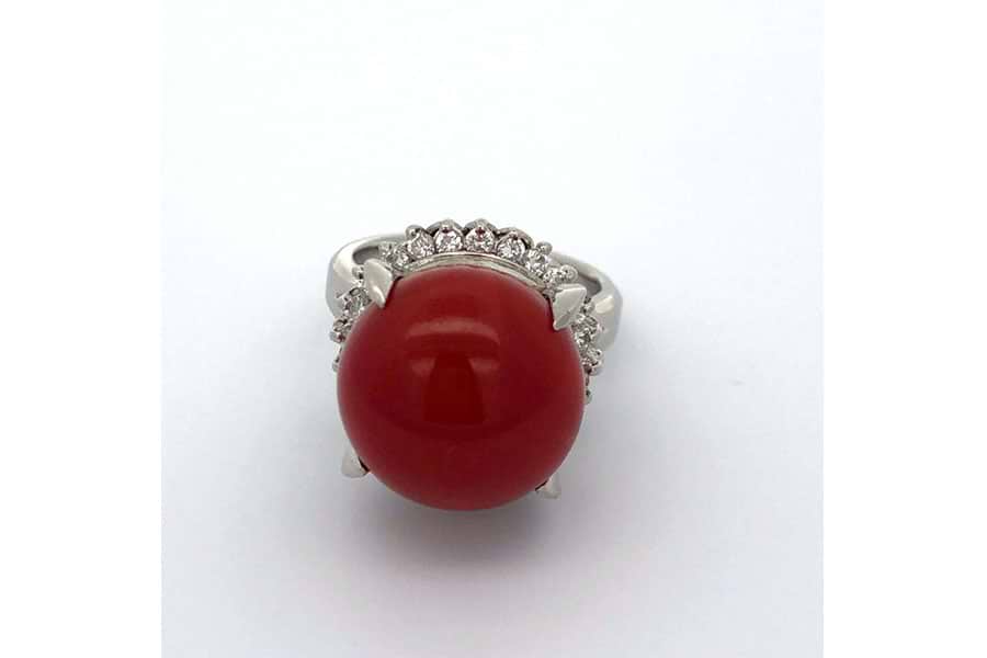 リング Pt900 約10号 サンゴ直径約14.3mm ダイヤ0.49ct の買取実績 