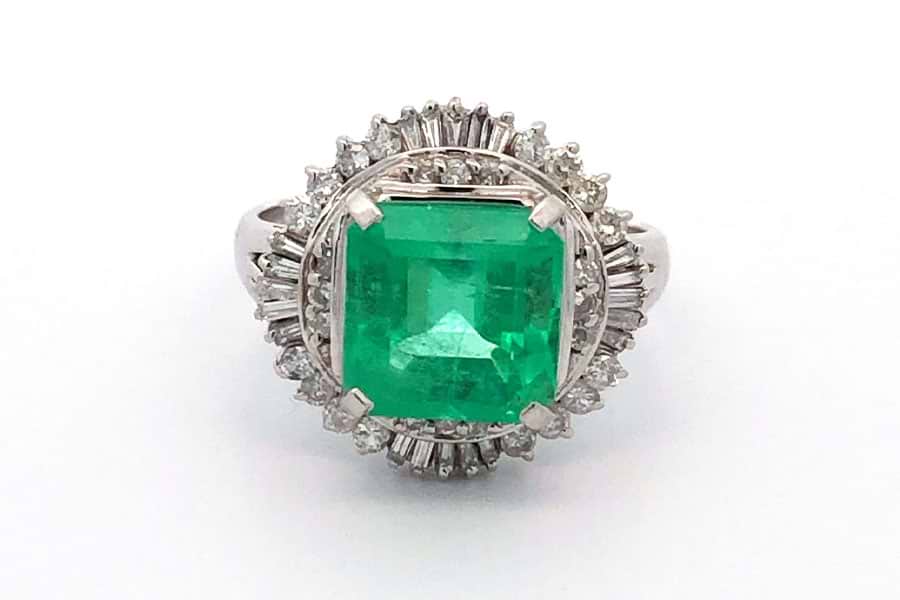 淡テリ・天然エメラルド0.41ct ペントップ Pt900 フラワー エメラルド 