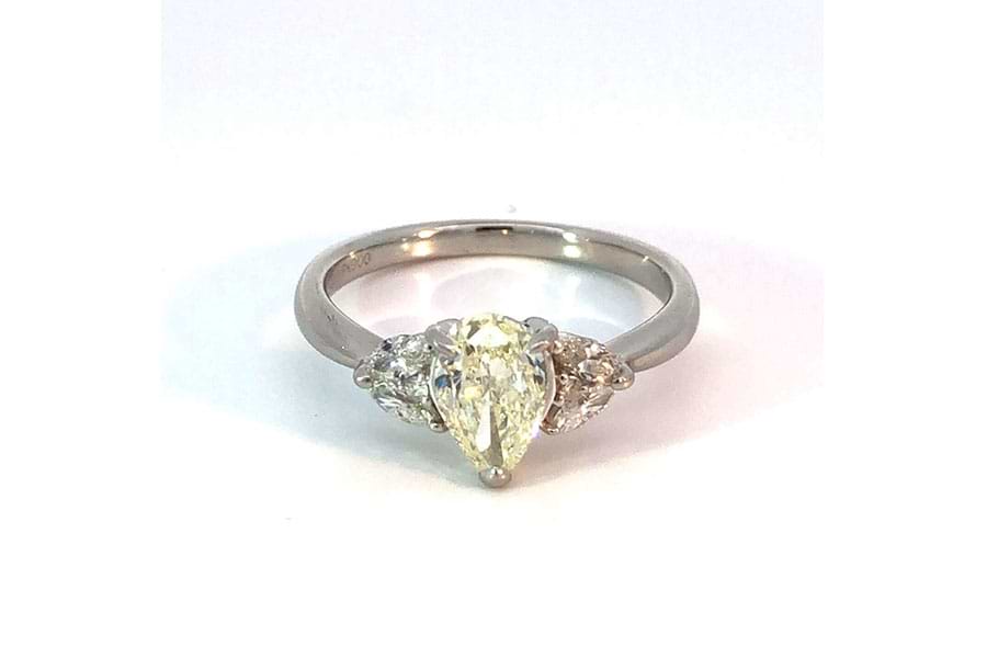 リング Pt900 約15号 ダイヤ1.004ct ダイヤ0.285ctのダイヤモンド