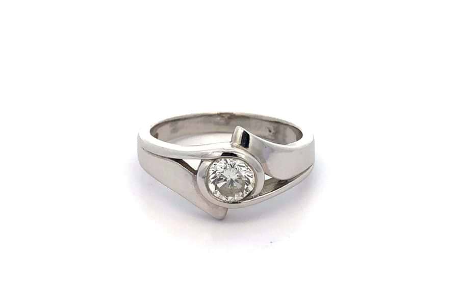リング Pt900 約16号 ダイヤ0.72ct の買取実績｜最新相場で高価買取 