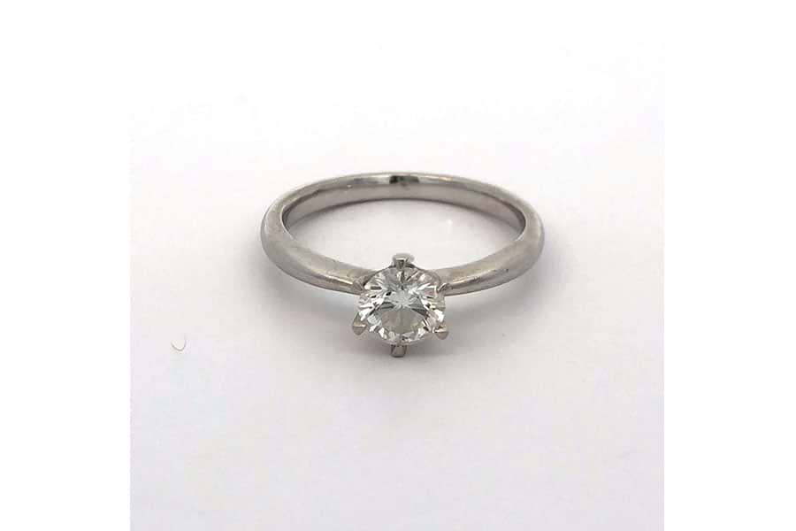 リング Pt900 約10号 青色石1.10ct ダイヤ0.82ct の買取実績｜最新相場 
