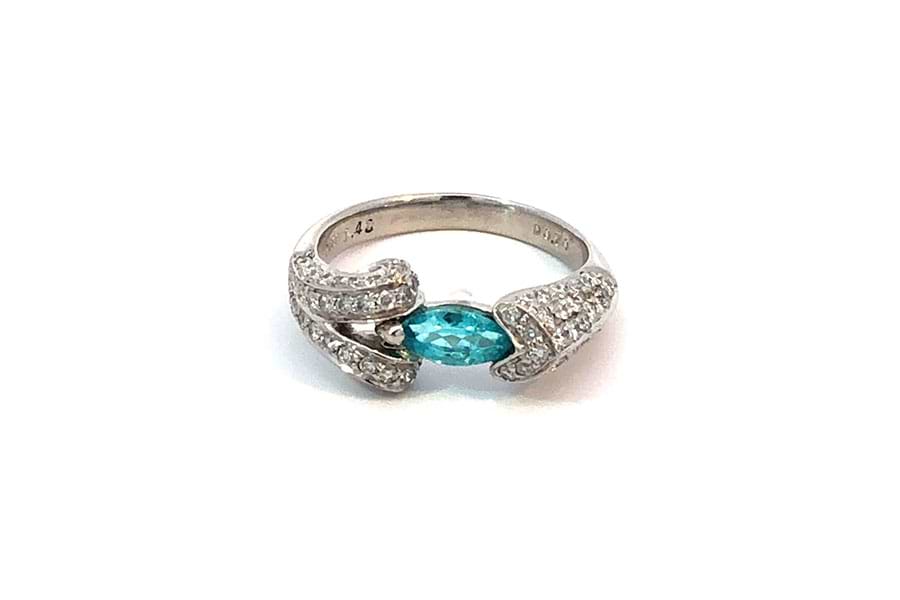 リング Pt900 約12号 水色石0.43ct ダイヤ0.70ct の買取実績｜最新相場 