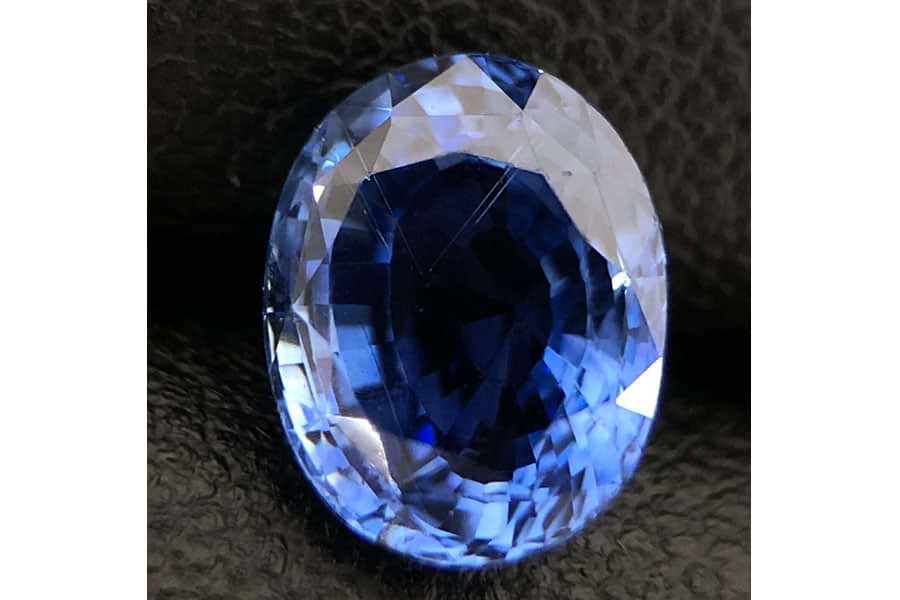 リング Pm900 約12号 サファイア2.48ct ダイヤ0.53ct の買取実績 リング Pm900 約12号 サファイア2.48ct ダイヤ0.53ct の買取実績