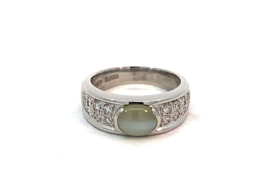 リング Pt950 約13号 クリソベリルキャッツアイ1.40ct ダイヤ