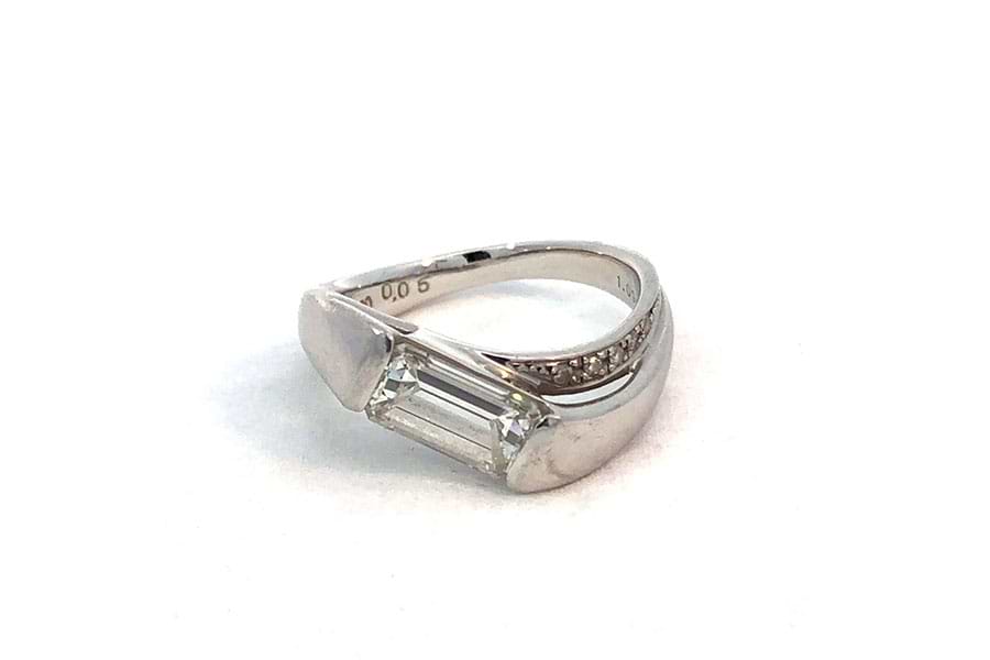 リング Pt900 約12号 オレンジ色石3.67ct ダイヤ0.54ct の買取