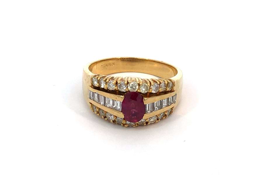 リング K18 約13号 赤色石0.58ct ダイヤ0.43/0.38ct の買取実績 リング K18 約13号 赤色石0.58ct ダイヤ0.43/0.38ct の買取実績