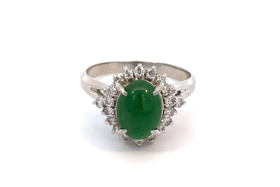 リング Pt900 約16号 緑色石約9.3×6.9mm ダイヤ0.37ct の買取