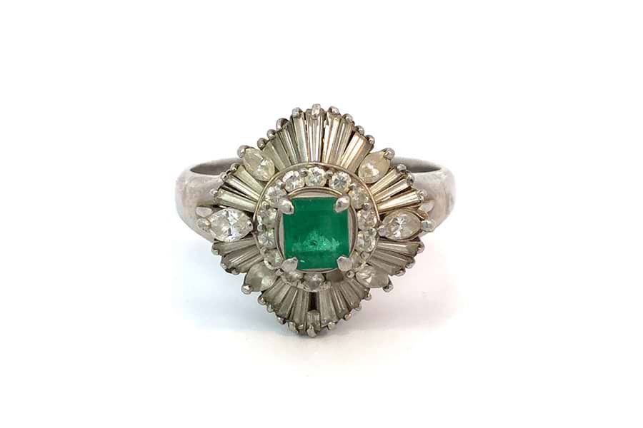 リング Pt900 約22号 エメラルド0.665ct ダイヤ0.72ct の買取