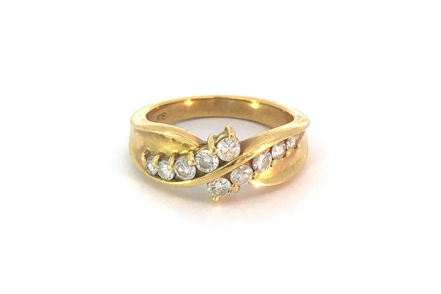 リング K18 約18号 赤色石1.53ct ダイヤ0.51ct$1 の買取実績