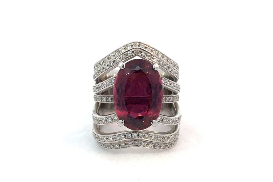 リング Pt900 約15号 ガーネット8.35ct ダイヤ1.30ct の買取実績