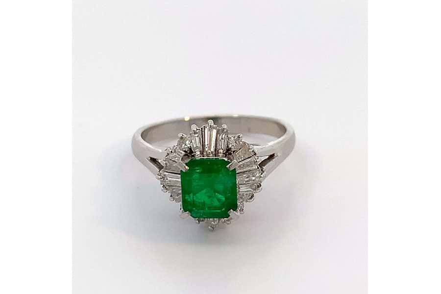 リング Pt900 約19号 エメラルド1.47ct ダイヤ0.70ct の買取実績｜最新 