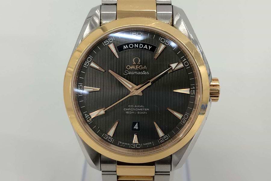 オメガ シーマスター アクアテラ コーアクシャル 231.20.42.22.06.001 自動巻き SS/YG グレー