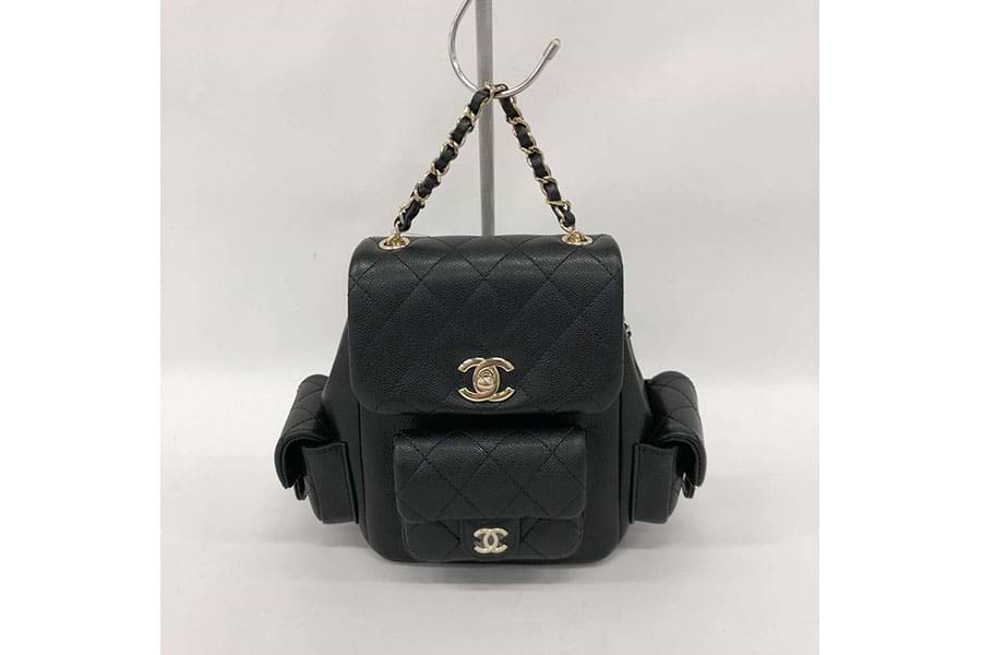 シャネル マトラッセ バックパック ランダム キャビアスキン