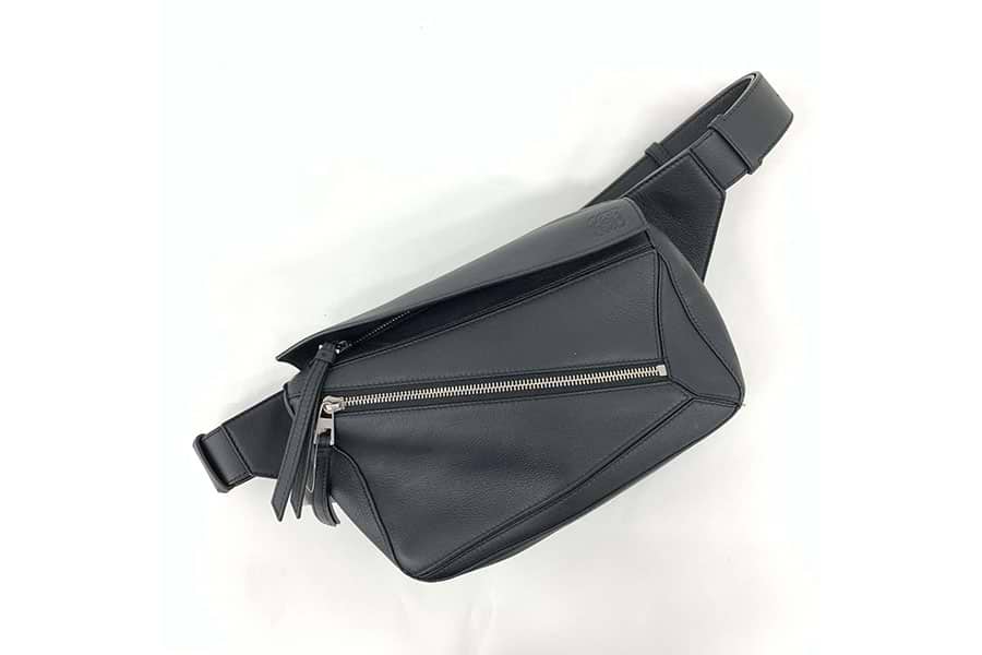 $ロエベ アナグラム ボディバッグ