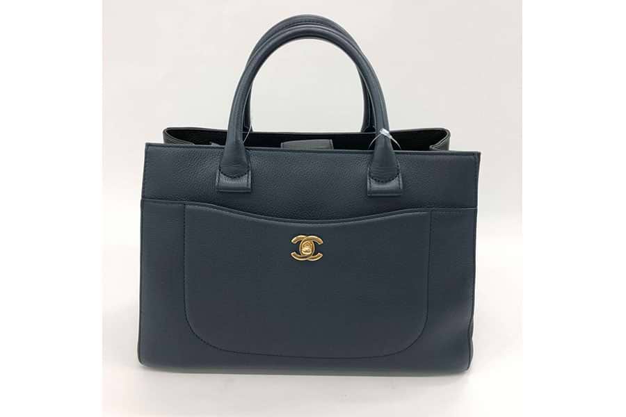 シャネル ネオエグゼクティブ ハンドバッグ