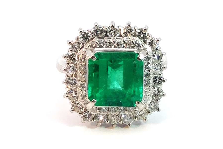 大好き Pt900×エメラルド×ダイヤモンドリング E5.55ct MD1.95ct の買取 アクセサリー