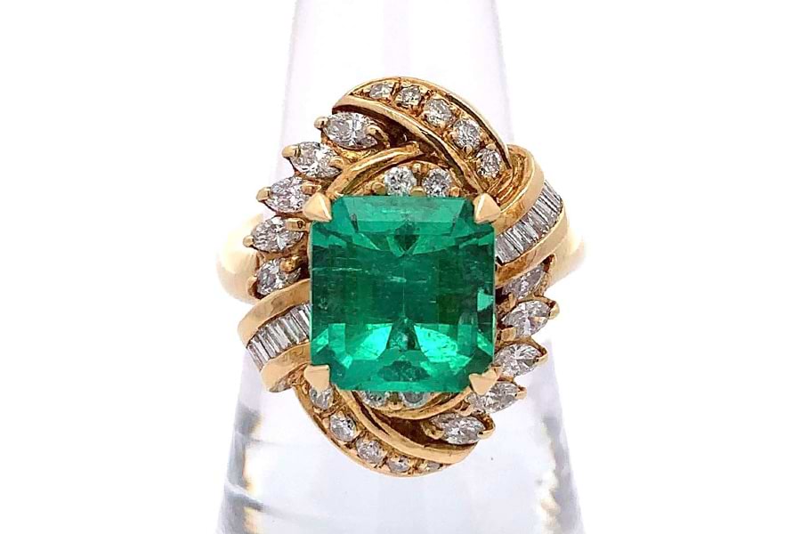 K18×エメラルド×ダイヤモンドリング E3.75ct MD0.85ct