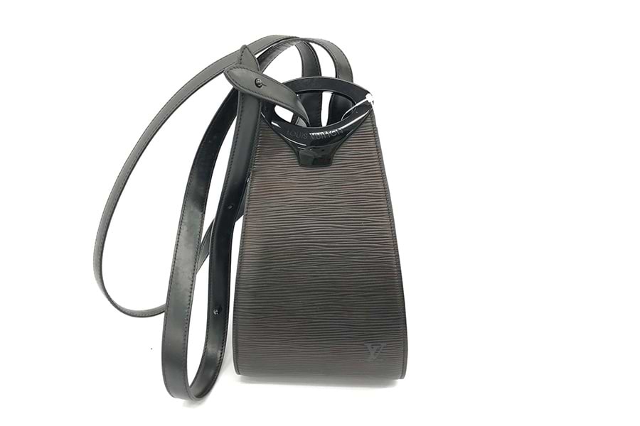 LOUIS VUITTON ルイヴィトン エピ ミニュイ ブラック M52392 楽天市場】【バッグ】LOUIS VUITTON ルイ ヴィトン エピ