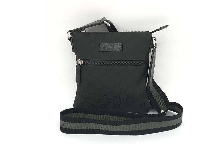 【値下げします】Louis Vuitton モノグラム ポーチ Louis Vuitton モノグラム ポーチ - メルカリ